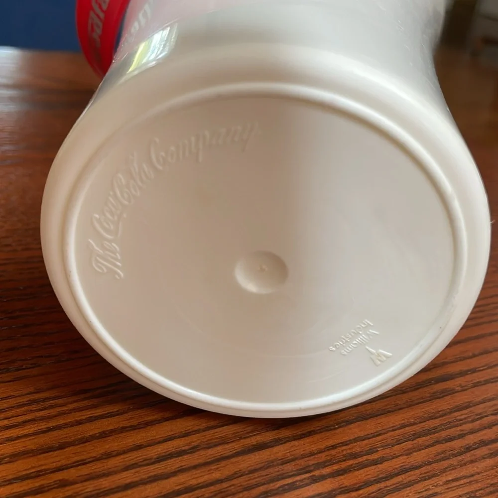 Vintage 80s Coke White Plastic Pitcher Red Handle Coca Cola Godfather’s Pizza - Picture 4 of 5